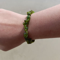 Pulsera de piedra Peridoto